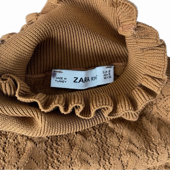 Zara Knit Orange Textured Turtleneck Top - Picture 3 of 3